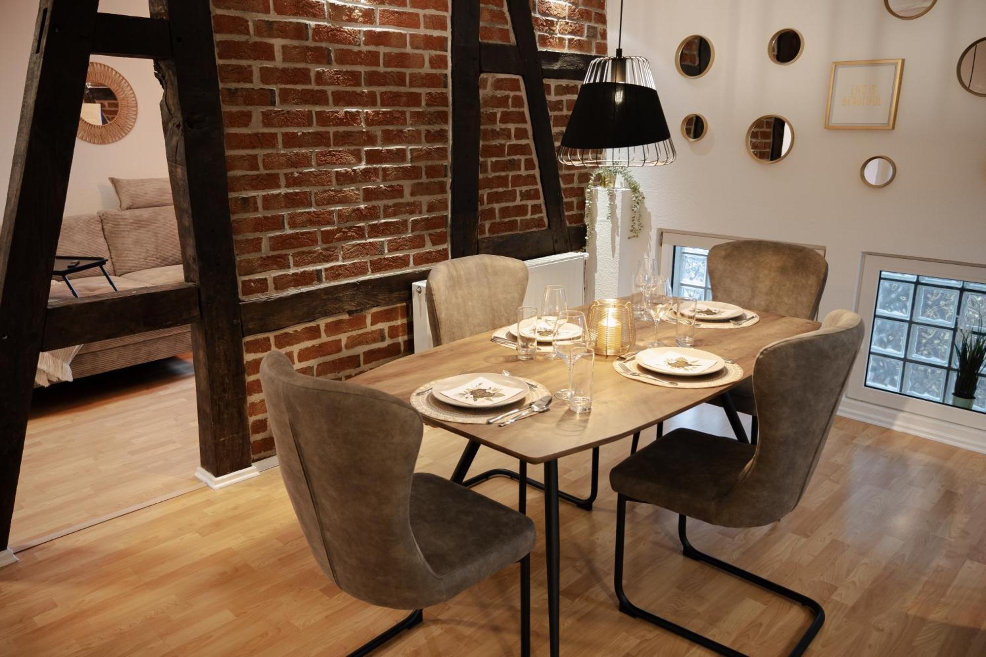 Jasta Homes Altstadt, Zentral, Ueberdachter Parkplatz, Netflix, Vollausstattung, Loft, Modern Und Komfort Hamelin Zewnętrze zdjęcie