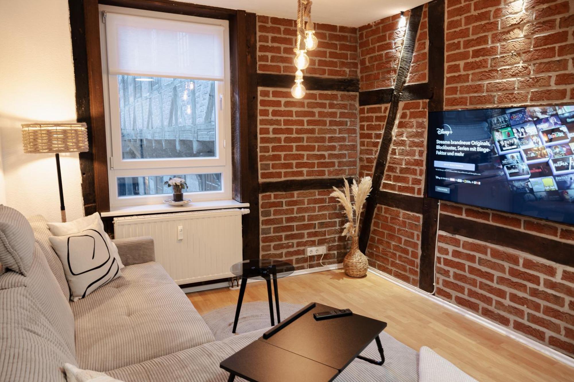 Jasta Homes Altstadt, Zentral, Ueberdachter Parkplatz, Netflix, Vollausstattung, Loft, Modern Und Komfort Hamelin Zewnętrze zdjęcie